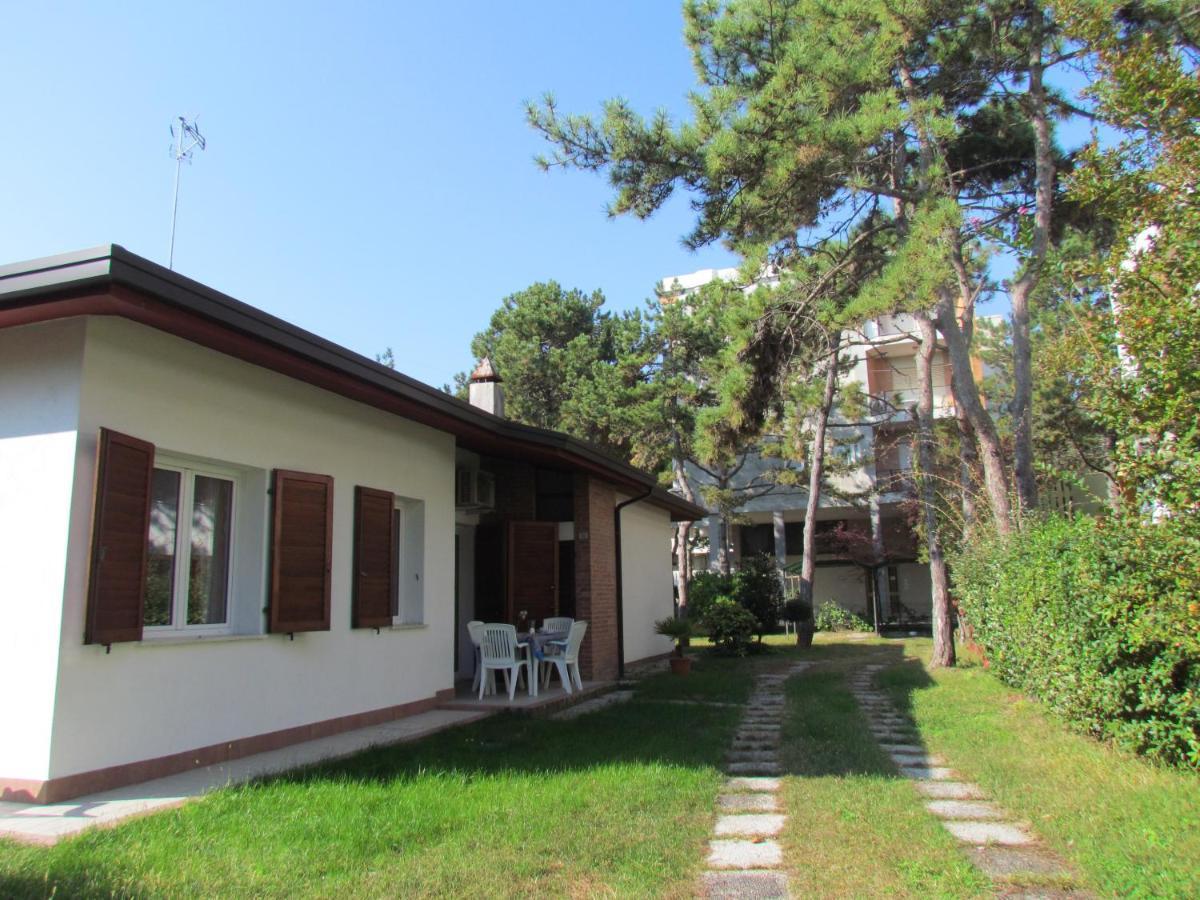 Villa Raffaella Bibione Exterior photo